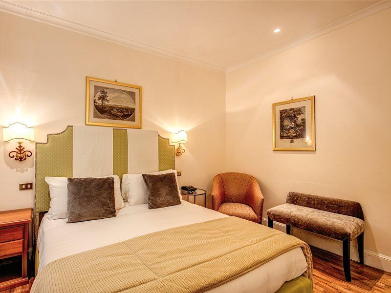 Cortina 3*