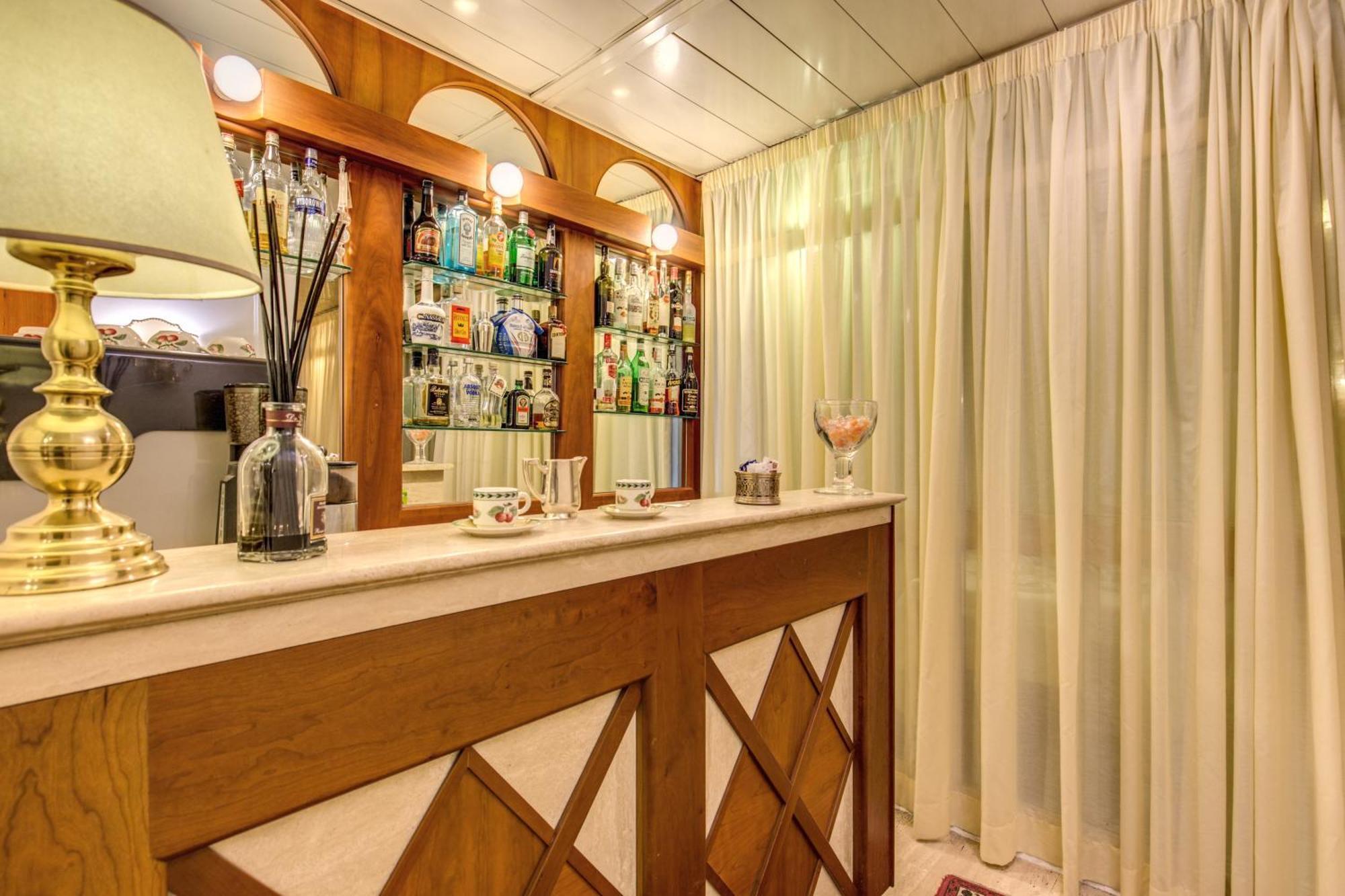 Hotel Cortina 3*